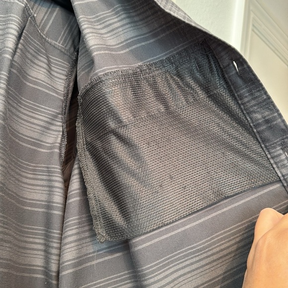 Columbia Gray Men's Long Sleeve Button Down OMNI Wick Shade Size Medium - Picture 6 of 7